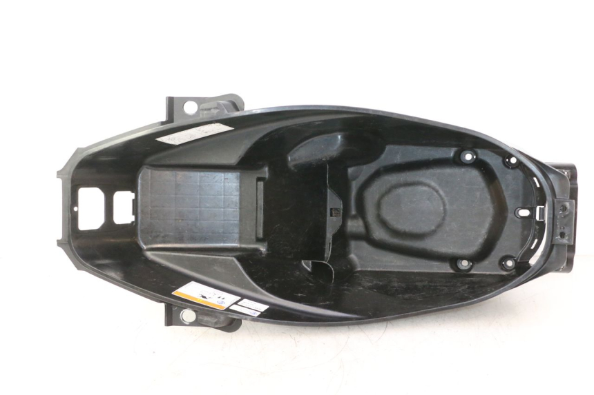 photo de KUFER POD SIEDZENIEM HONDA PCX (JF28) 125 (2009 - 2011) - Widok główny