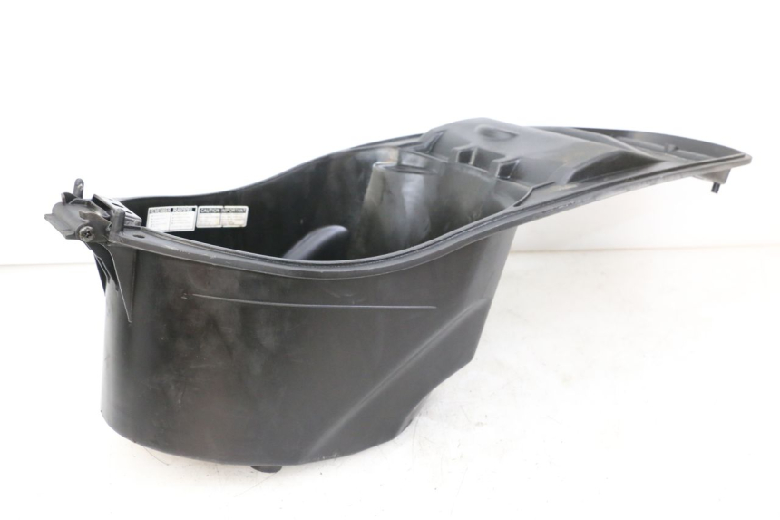 photo de KUFER POD SIEDZENIEM PEUGEOT BELVILLE 125 (2017 - 2021) - Inny kąt widzenia