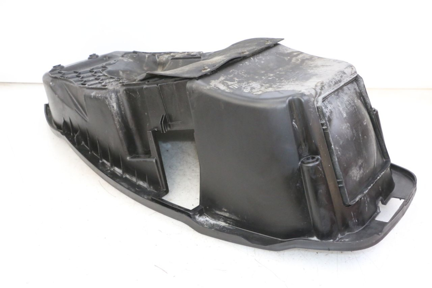 photo de KUFER POD SIEDZENIEM PEUGEOT CITYSTAR 50 (2013 - 2017) - Zoom stanu zużycia