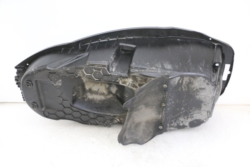 photo de KUFER POD SIEDZENIEM PEUGEOT CITYSTAR 50 (2013 - 2017) - Inny kąt widzenia