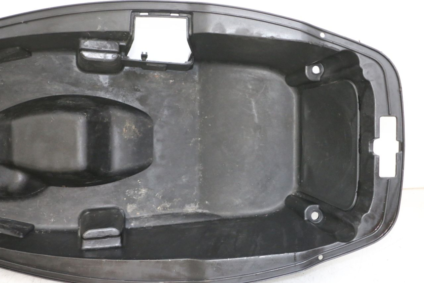 photo de KUFER POD SIEDZENIEM PEUGEOT CITYSTAR 50 (2013 - 2017) - Widok ogólny