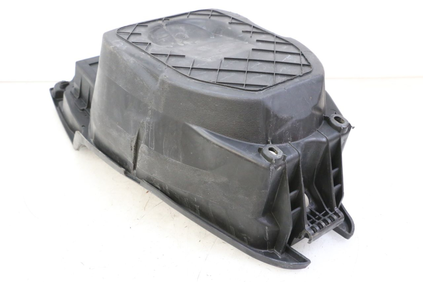 photo de KUFER POD SIEDZENIEM PEUGEOT SPEEDFIGHT 3 LC 2T 50 (2009 - 2015) - Szczegół części