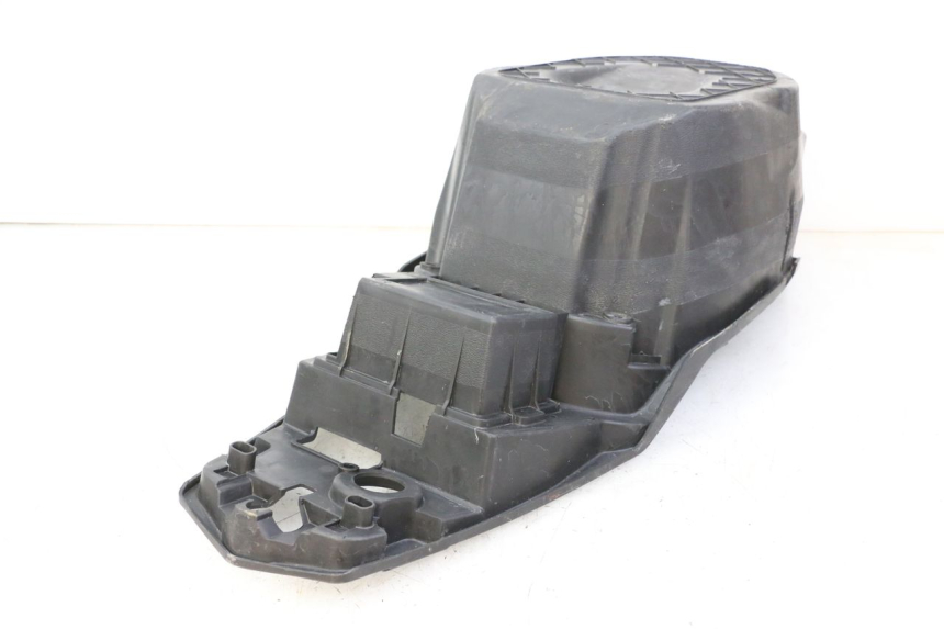 photo de KUFER POD SIEDZENIEM PEUGEOT SPEEDFIGHT 3 LC 2T 50 (2009 - 2015) - Zoom stanu zużycia