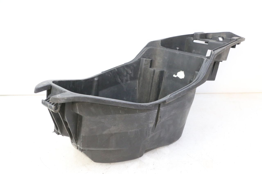 photo de KUFER POD SIEDZENIEM PEUGEOT SPEEDFIGHT 3 LC 2T 50 (2009 - 2015) - Punkty mocowania