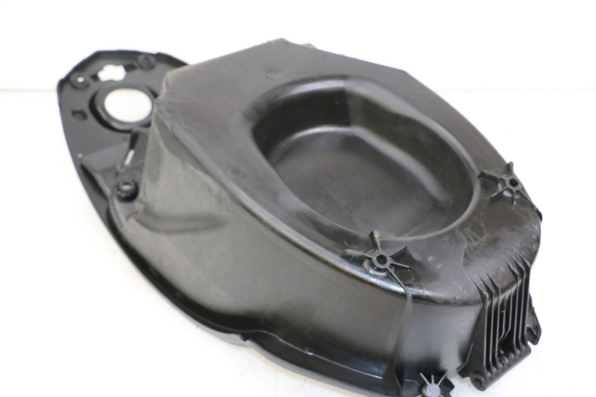 photo de KUFER POD SIEDZENIEM PEUGEOT STREETZONE 4T 50 (2018 - 2023) - Szczegół części