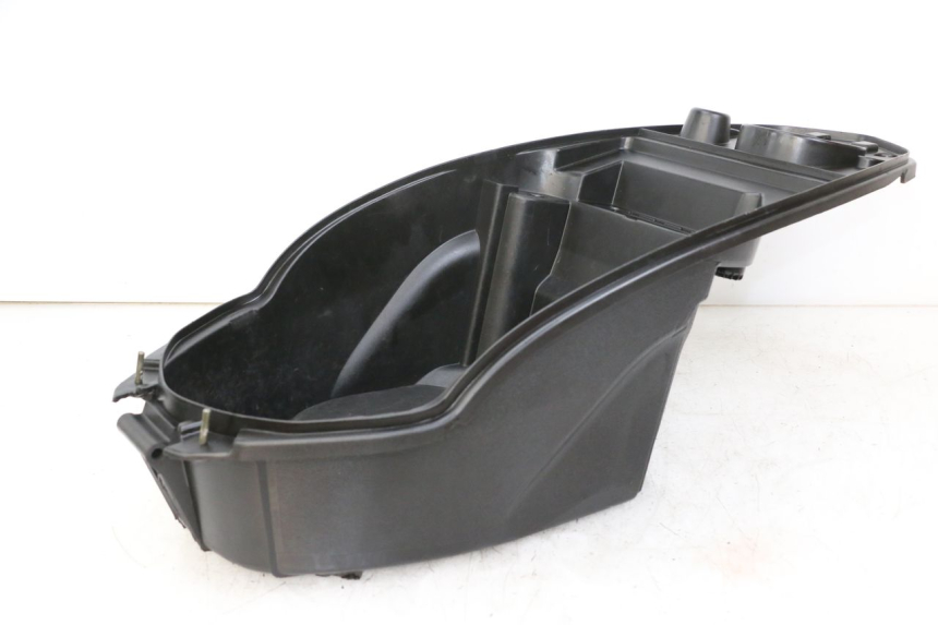 photo de KUFER POD SIEDZENIEM PEUGEOT STREETZONE 4T 50 (2018 - 2023) - Widok ogólny