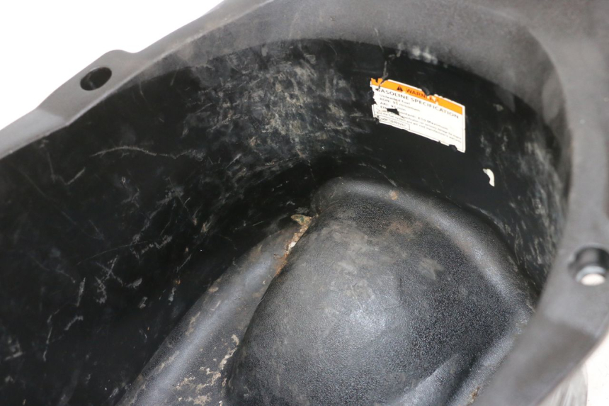 photo de KUFER POD SIEDZENIEM PIAGGIO LIBERTY IGET 4T 50 (2021 - 2025) - Szczegół części