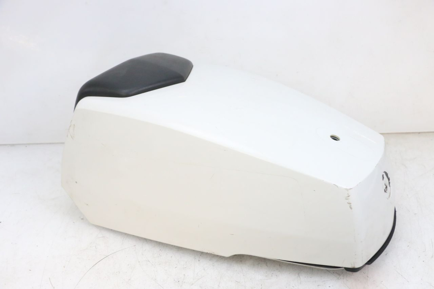 photo de KUFER POD SIEDZENIEM BMW R RT ABS 1200 (2010 - 2014) - Struktura - zbliżenie