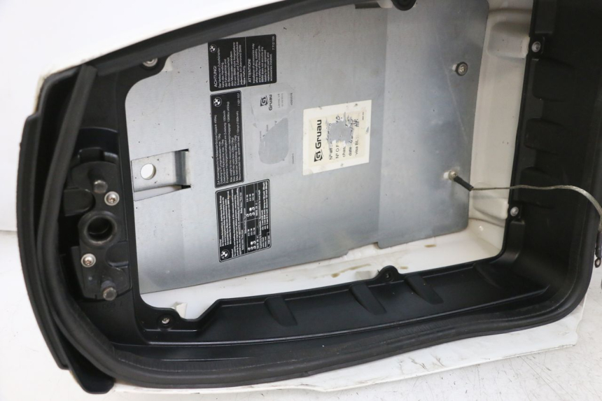 photo de KUFER POD SIEDZENIEM BMW R RT ABS 1200 (2010 - 2014) - Inny kąt widzenia