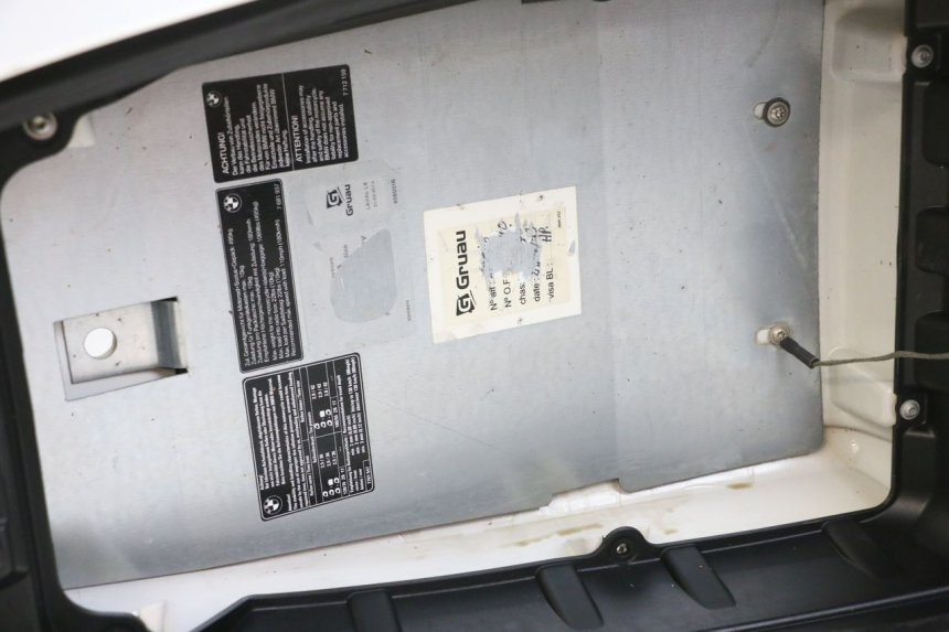 photo de KUFER POD SIEDZENIEM BMW R RT ABS 1200 (2010 - 2014) - Widok ogólny