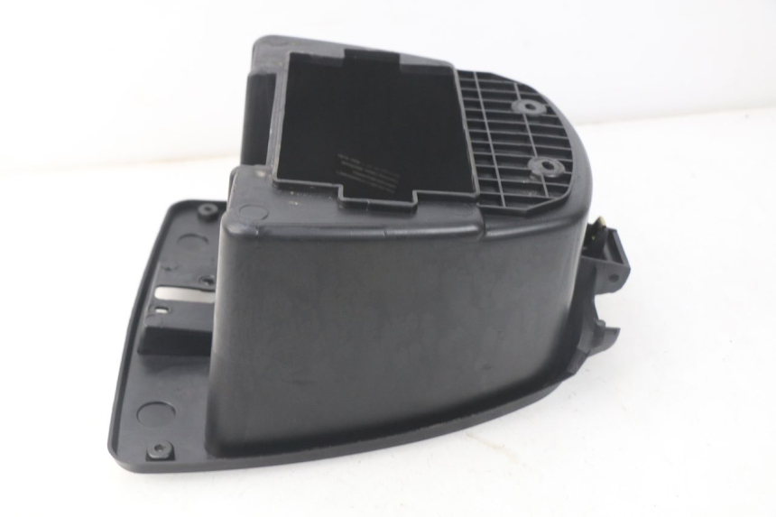 photo de KUFER POD SIEDZENIEM RED ELECTRIC RED E PRO 1 (2017 - 2019) - Inny kąt widzenia