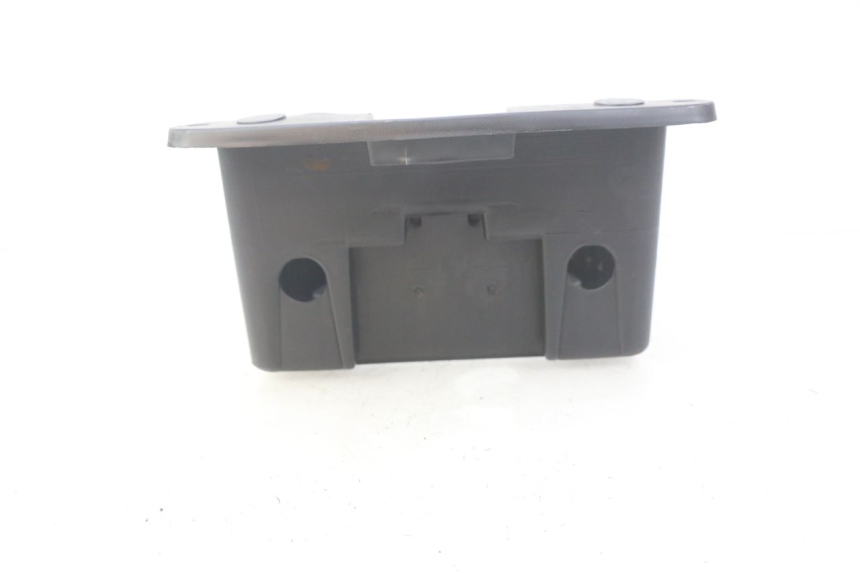 photo de KUFER POD SIEDZENIEM RED ELECTRIC RED E PRO 1 (2017 - 2019) - Zoom stanu zużycia