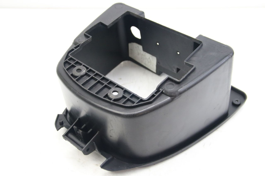 photo de KUFER POD SIEDZENIEM RED ELECTRIC RED E PRO 1 (2017 - 2019) - Zbliżenie techniczne