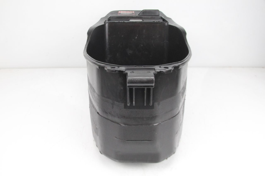 photo de KUFER POD SIEDZENIEM TNT MOTOR ROMA 10' 4T 50 (2007 - 2018) - Zoom stanu zużycia