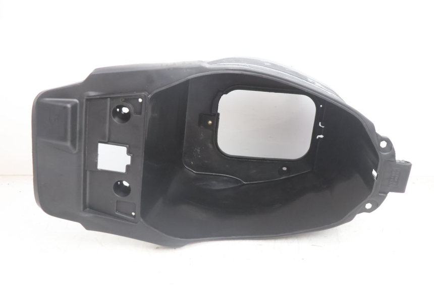 photo de KUFER POD SIEDZENIEM TNT MOTOR ROMA 12' 2T 50 (2007 - 2018) - Zoom stanu zużycia