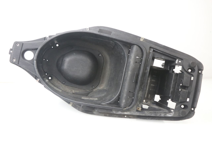 photo de KUFER POD SIEDZENIEM GILERA RUNNER SP 50 (2009 - 2017) - Widok główny