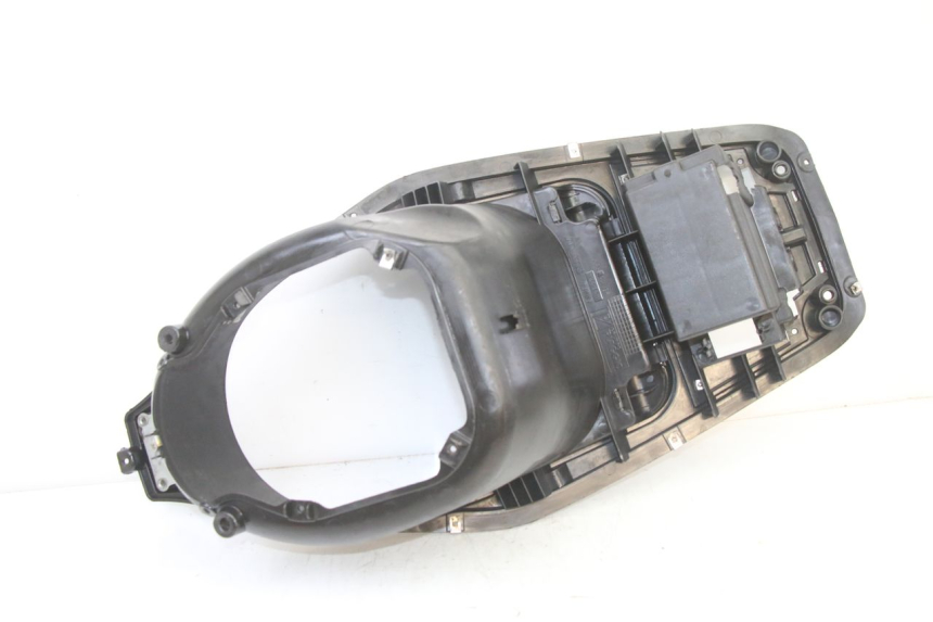 photo de KUFER POD SIEDZENIEM GILERA RUNNER SP 50 (2006 - 2008) - Zbliżenie techniczne