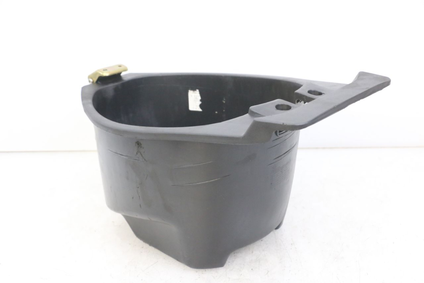 photo de KUFER POD SIEDZENIEM KEEWAY RY6 2T 50 (2011 - 2019) - Zoom stanu zużycia