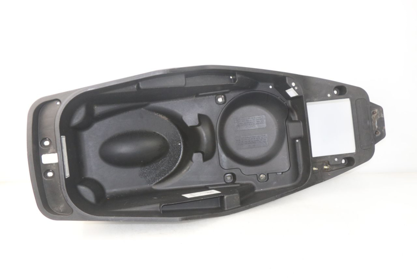 photo de KUFER POD SIEDZENIEM DAELIM S3 125 (2010 - 2017) - Widok główny