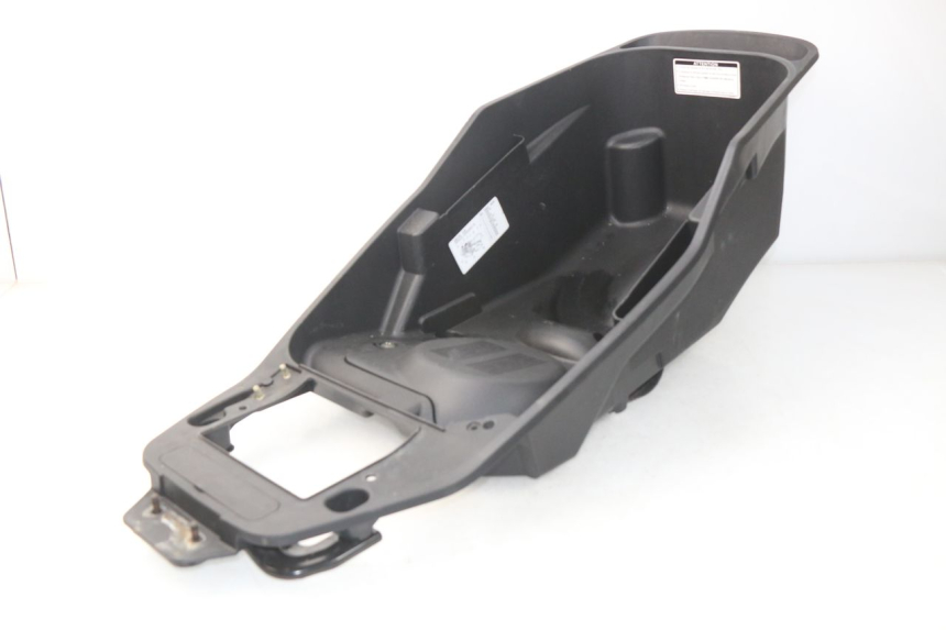 photo de KUFER POD SIEDZENIEM DAELIM S3 125 (2010 - 2017) - Zoom stanu zużycia