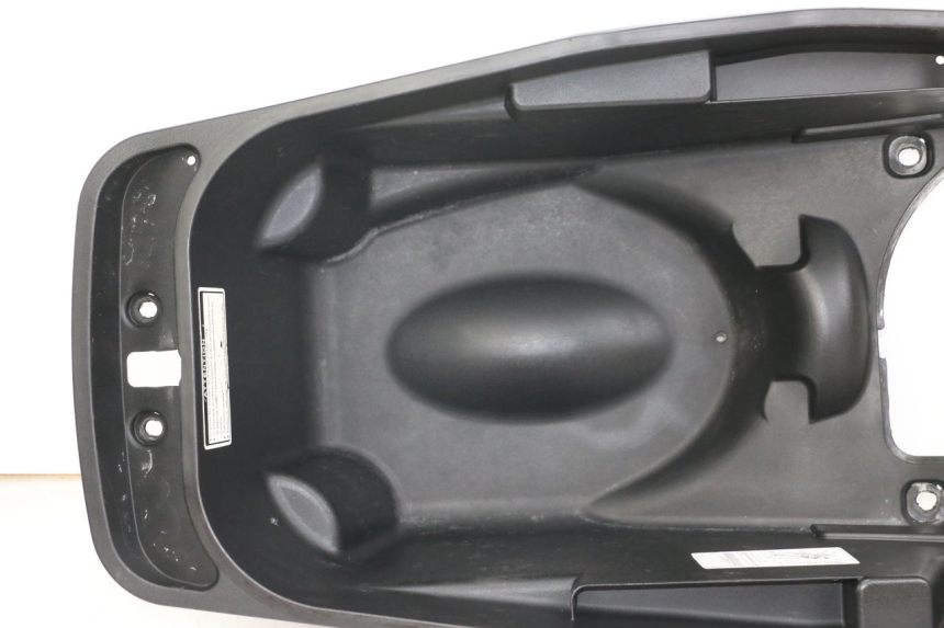 photo de KUFER POD SIEDZENIEM DAELIM S3 125 (2010 - 2017) - Punkty mocowania