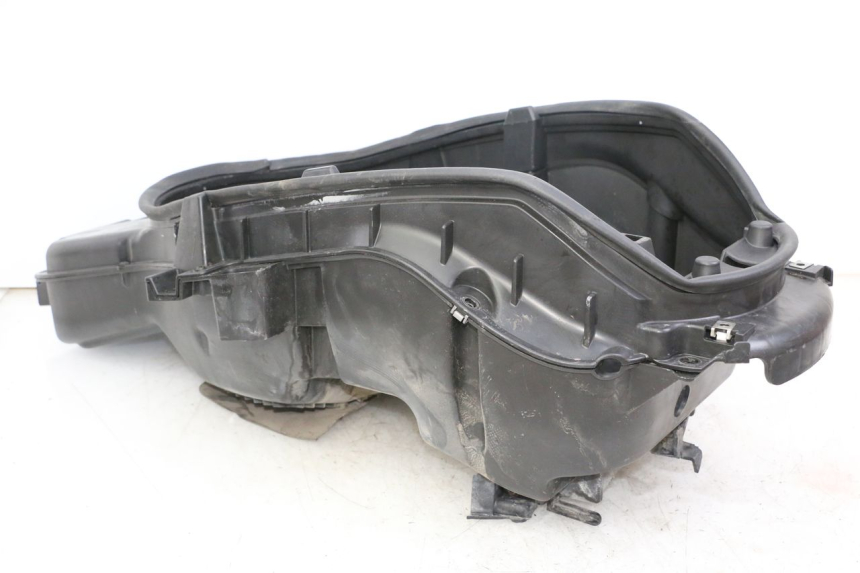 photo de KUFER POD SIEDZENIEM PEUGEOT SATELIS 250 (2006 - 2012) - Widok ogólny