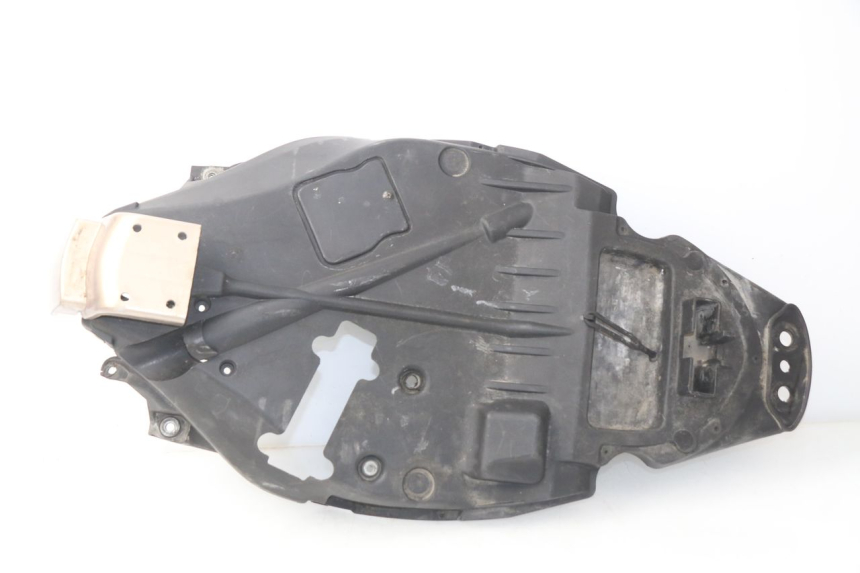 photo de KUFER POD SIEDZENIEM APRILIA SCARABEO GT 125 (1999 - 2007) - Widok główny