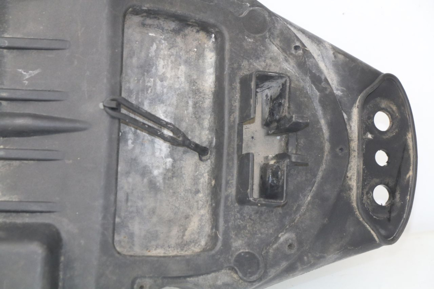 photo de KUFER POD SIEDZENIEM APRILIA SCARABEO GT 125 (1999 - 2007) - Widok ogólny