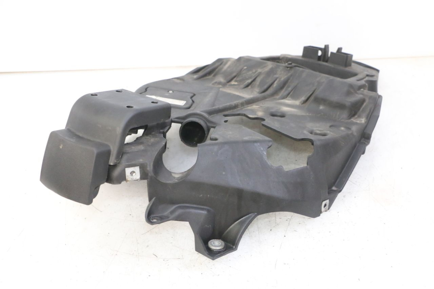 photo de KUFER POD SIEDZENIEM APRILIA SCARABEO GT TOURING 125 (1999 - 2005) - Widok ogólny