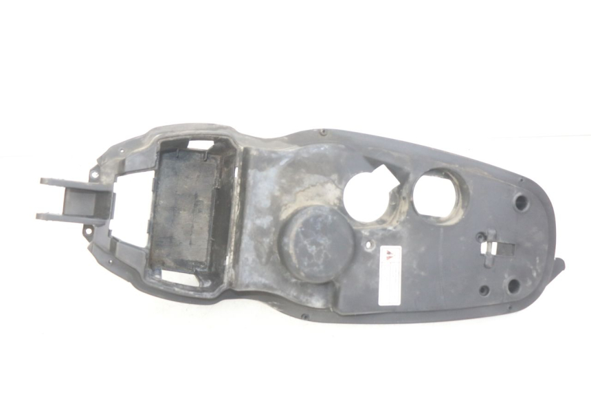 photo de KUFER POD SIEDZENIEM APRILIA SCARABEO 100 (2003 - 2012) - Widok główny