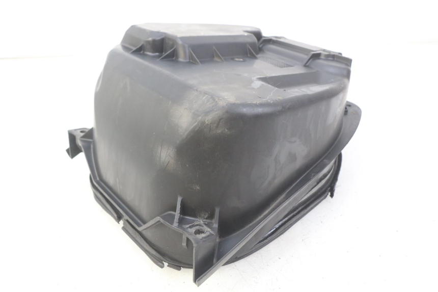 photo de KUFER POD SIEDZENIEM SUZUKI SIXTEEN 125 (2008 - 2010) - Inny kąt widzenia