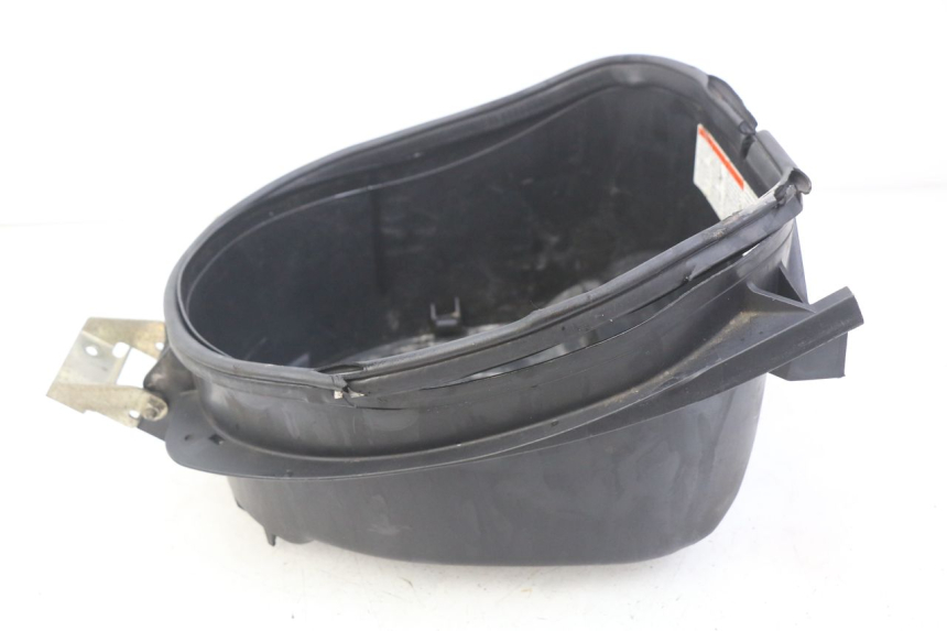 photo de KUFER POD SIEDZENIEM SUZUKI SIXTEEN 125 (2008 - 2010) - Widok ogólny