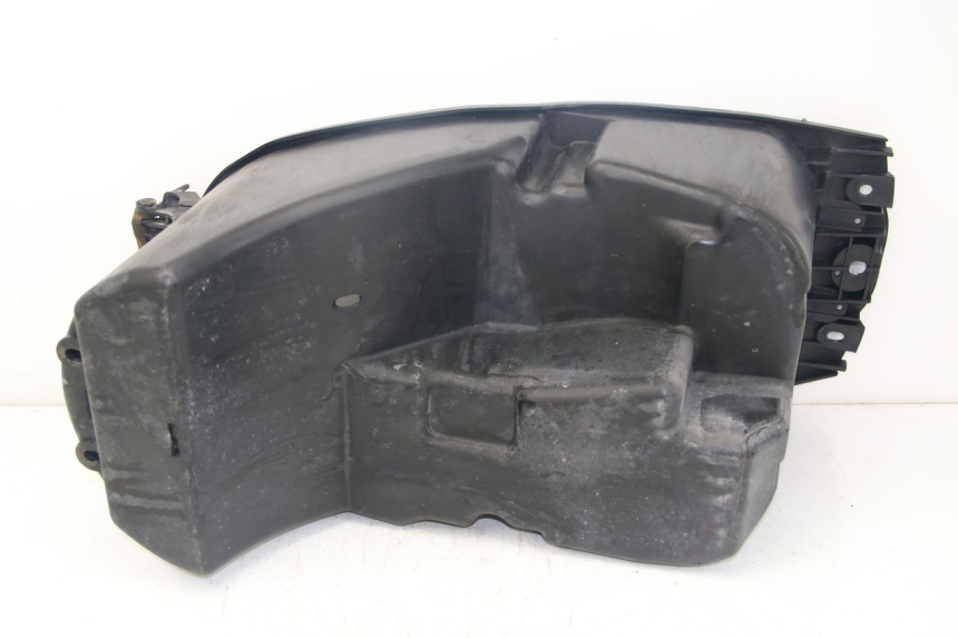 photo de KUFER POD SIEDZENIEM MBK SKYLINER 125 (1998 - 2001) - Punkty mocowania