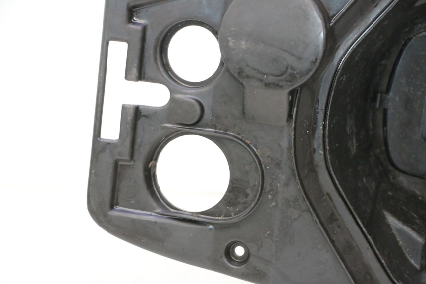 photo de KUFER SIEDZENIOWY PEUGEOT SPEEDFIGHT 2 AC 50 (2000 - 2009) - Oznaczenia i referencje