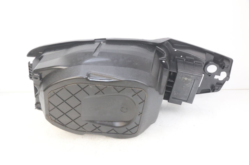 photo de KUFER POD SIEDZENIEM PEUGEOT SPEEDFIGHT 3 AIR 50 (2009 - 2015) - Inny kąt widzenia