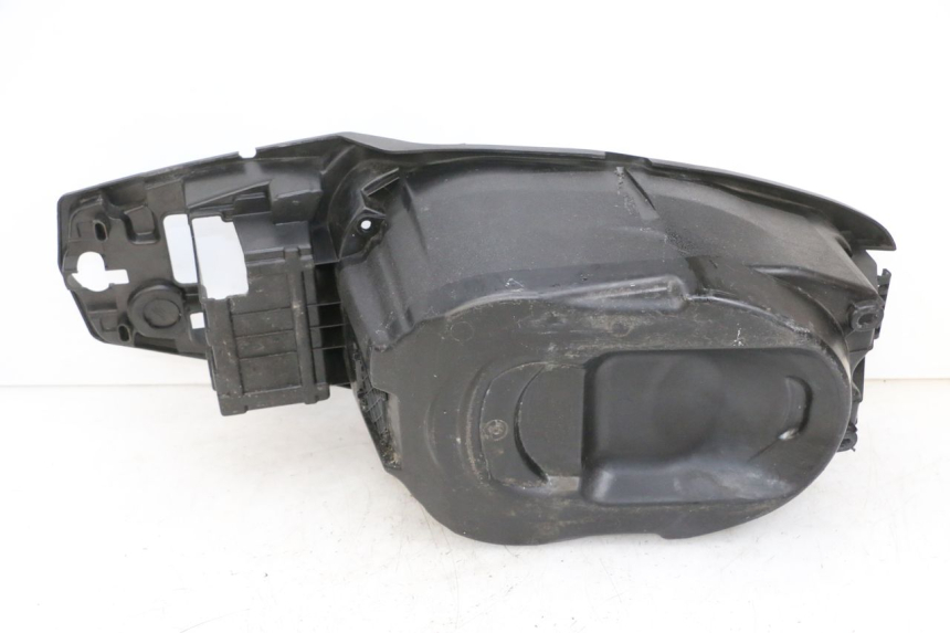 photo de KUFER POD SIEDZENIEM PEUGEOT SPEEDFIGHT 4 4T EFI 50 (2021 - 2025) - Zbliżenie techniczne