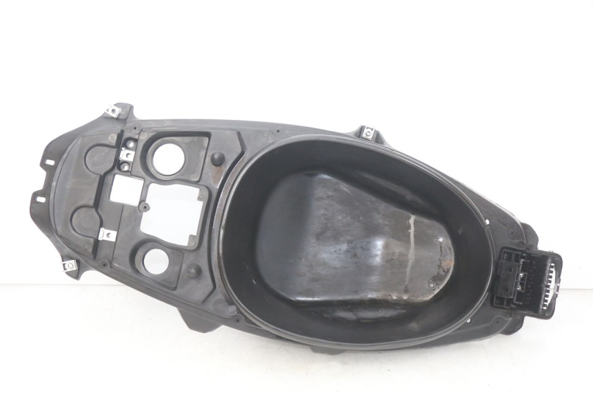 photo de KUFER POD SIEDZENIEM APRILIA SR LC 50 (1997 - 2004) - Widok główny