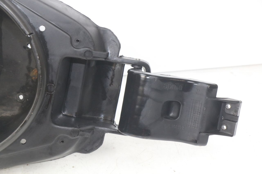 photo de KUFER POD SIEDZENIEM APRILIA SR LC 50 (1997 - 2004) - Zoom stanu zużycia