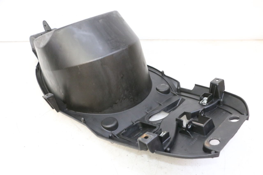 photo de KUFER POD SIEDZENIEM APRILIA SR R 2T LC 50 (2018 - 2021) - Zoom stanu zużycia