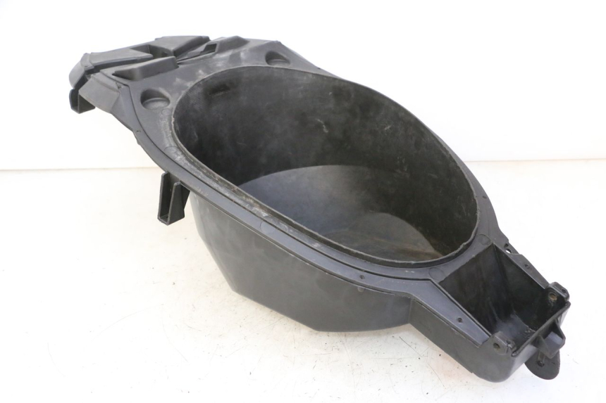 photo de KUFER POD SIEDZENIEM APRILIA SR R 2T LC 50 (2018 - 2021) - Punkty mocowania