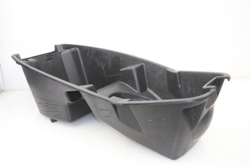 photo de KUFER POD SIEDZENIEM RAZZO STEED 125 (2012 - 2018) - Zoom stanu zużycia