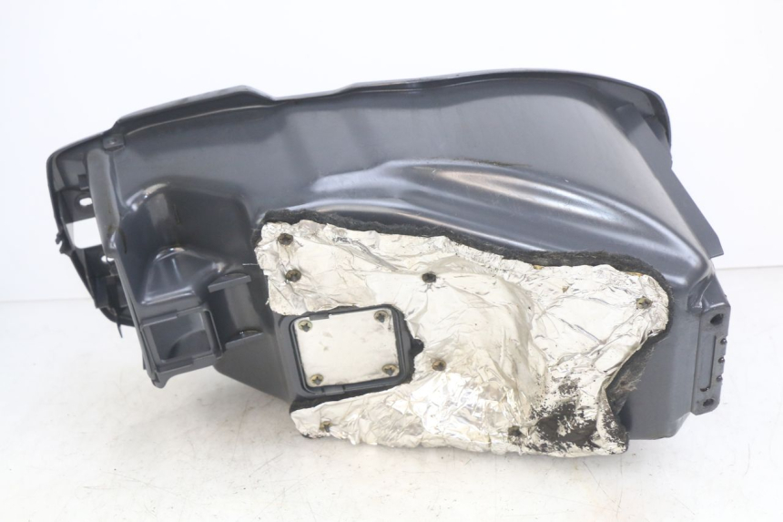 photo de KUFER POD SIEDZENIEM PEUGEOT SV 125 (1991 - 1994) - Zoom stanu zużycia