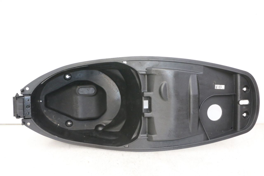 photo de KUFER POD SIEDZENIEM SYM JET 14 4T 50 (2018 - 2022) - Widok główny