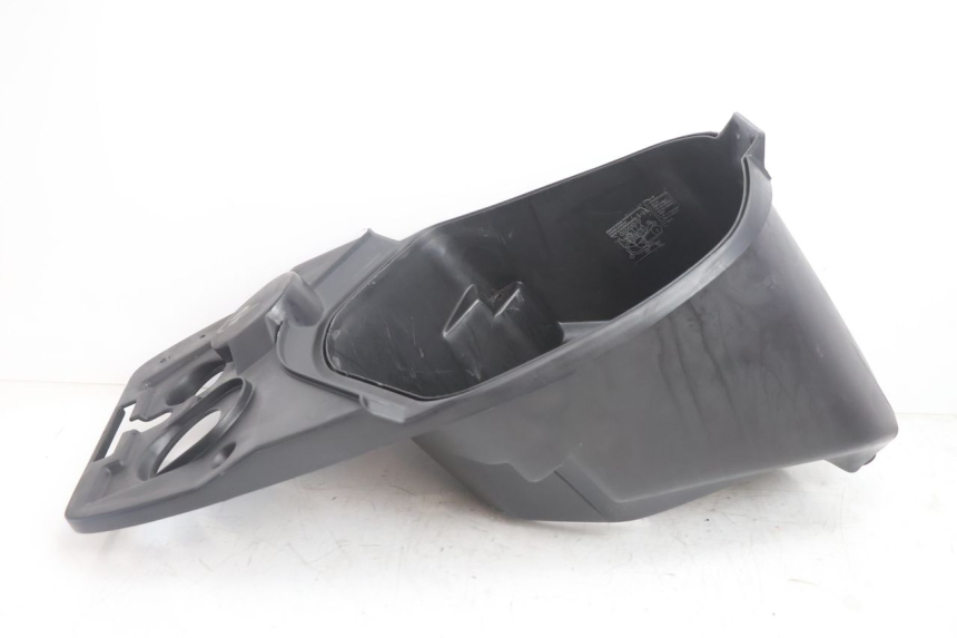 photo de KUFER POD SIEDZENIEM PEUGEOT TKR TREKKER FURIOUS 50 (2005 - 2014) - Szczegół części