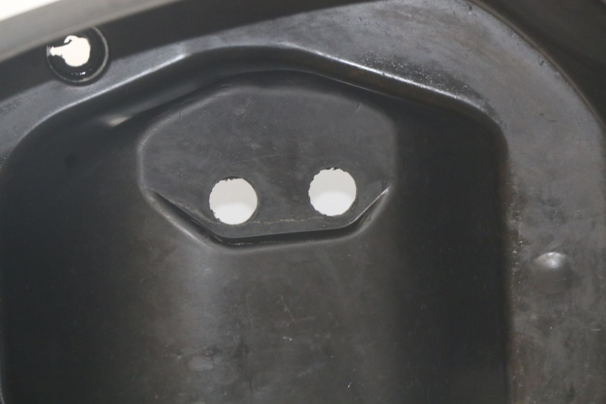 photo de KUFER POD SIEDZENIEM PEUGEOT TWEET 4T 50 (2010 - 2014) - Stan powierzchni