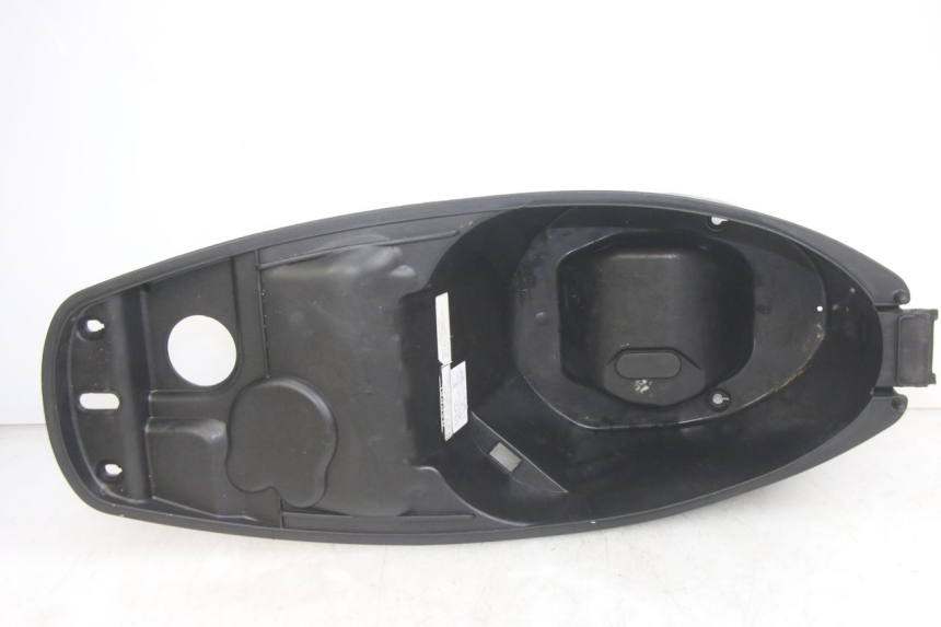 photo de KUFER POD SIEDZENIEM PEUGEOT TWEET 4T 50 (2014 - 2019) - Inny kąt widzenia