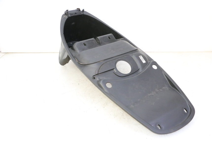 photo de KUFER POD SIEDZENIEM PEUGEOT TWEET PRO CARGO 50 (2018 - 2022) - Zbliżenie techniczne