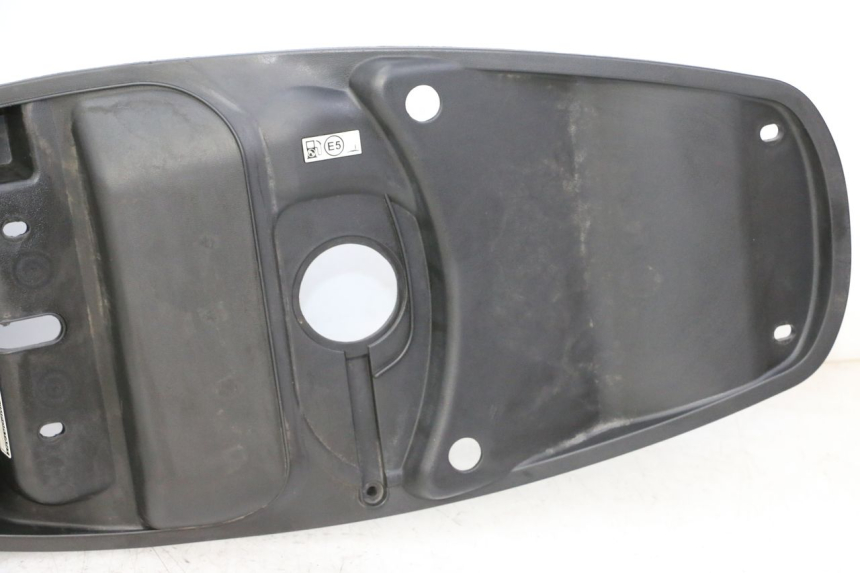 photo de KUFER POD SIEDZENIEM PEUGEOT TWEET PRO CARGO 50 (2018 - 2022) - Punkty mocowania