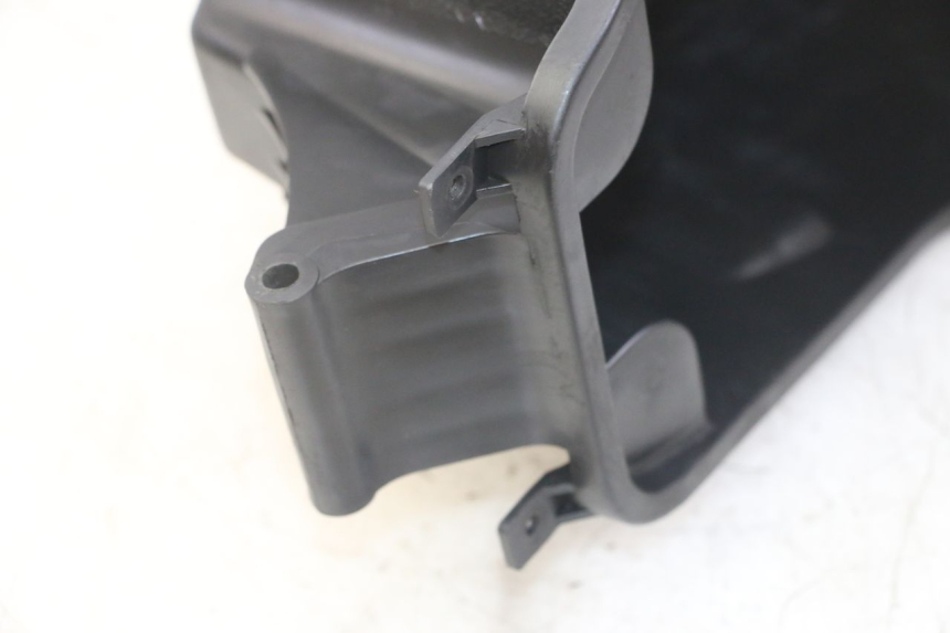 photo de KUFER POD SIEDZENIEM PEUGEOT VIVACITY NEW 2T 50 (2008 - 2017) - Zoom stanu zużycia