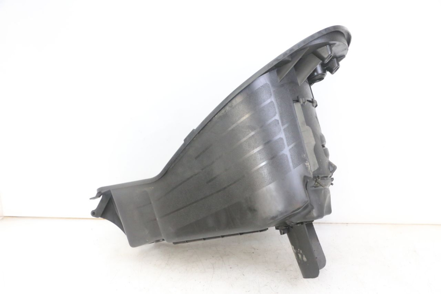 photo de KUFER POD SIEDZENIEM PEUGEOT VIVACITY NEW 2T 50 (2008 - 2017) - Zbliżenie techniczne